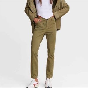 Rag and Bone Field Chino pants. Color Green, size 26.